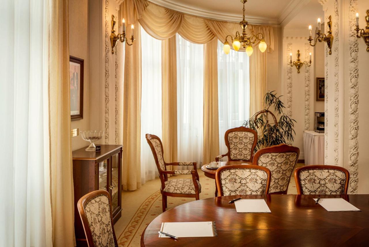 Spa Hotel Imperial Karlovy Vary Ngoại thất bức ảnh The interior of the Russian embassy in Berlin